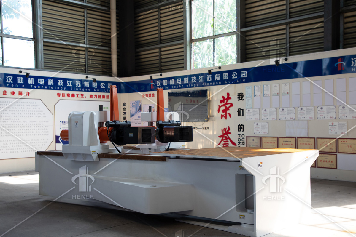 【知識說明】什么是數(shù)控拉彎機(jī)，六大優(yōu)勢特點(diǎn)